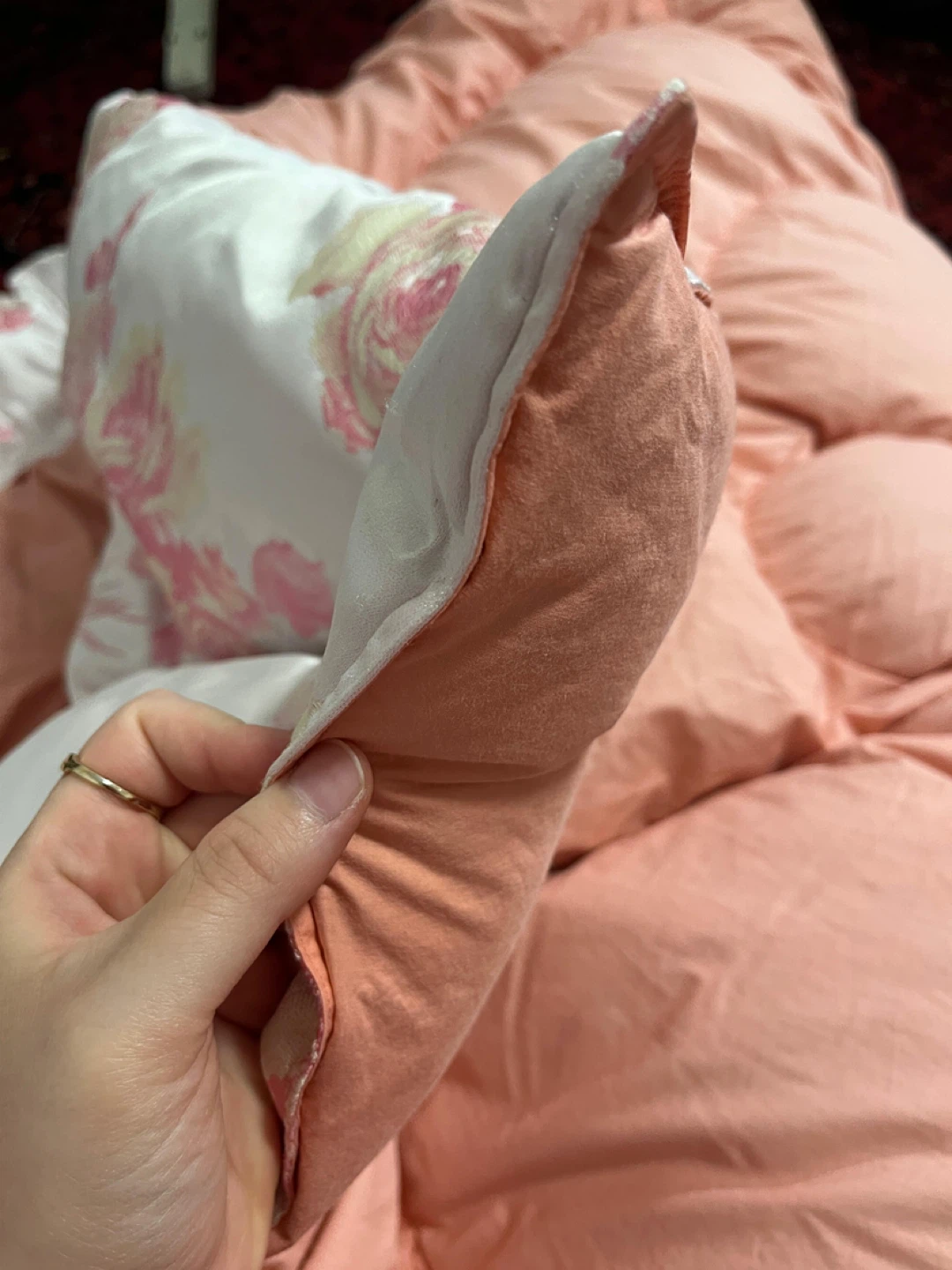 Down-filled Double Side Puffy Twin-Size Comforter - Pink