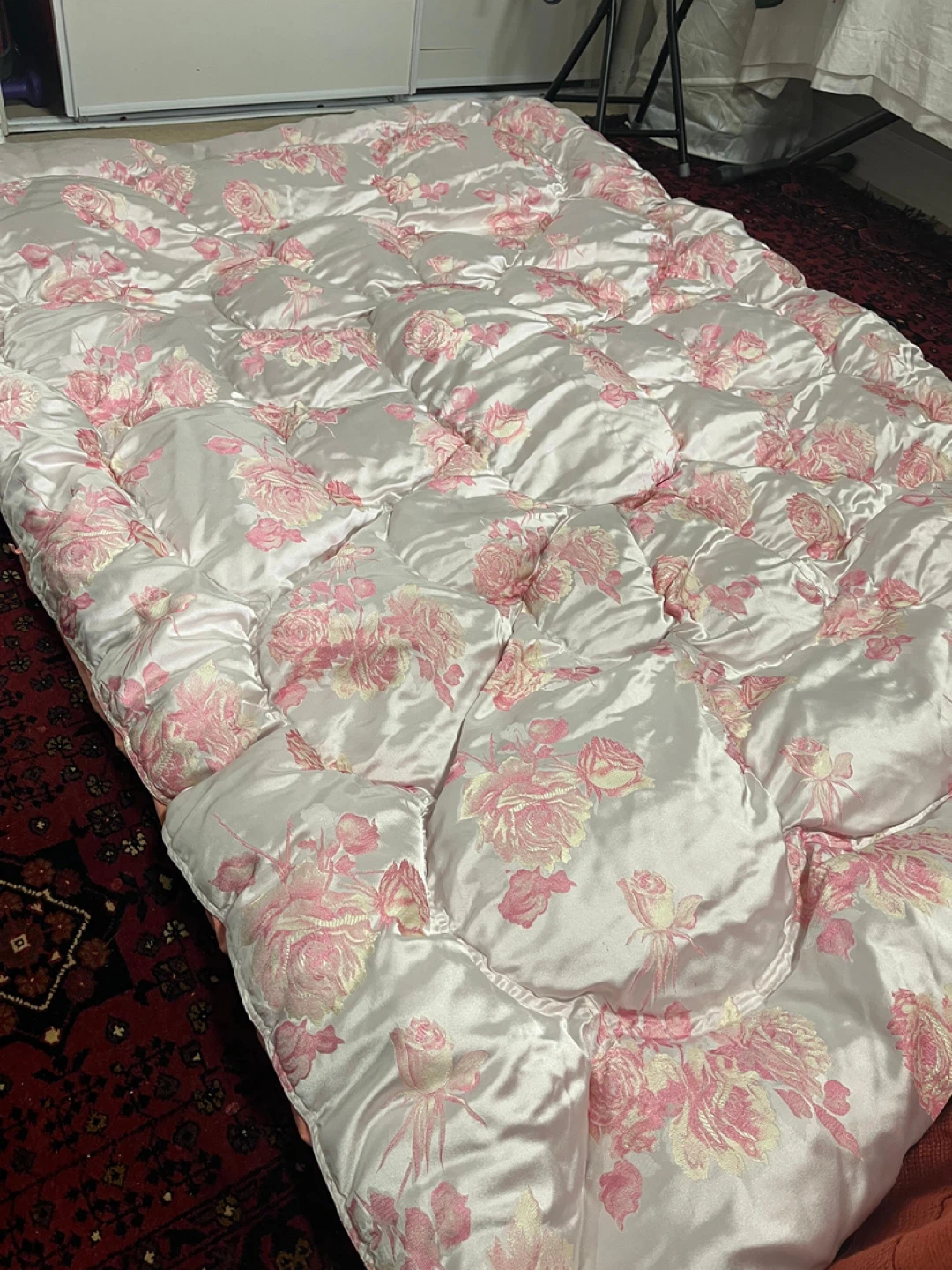 Down-filled Double Side Puffy Twin-Size Comforter - Pink - photo 2