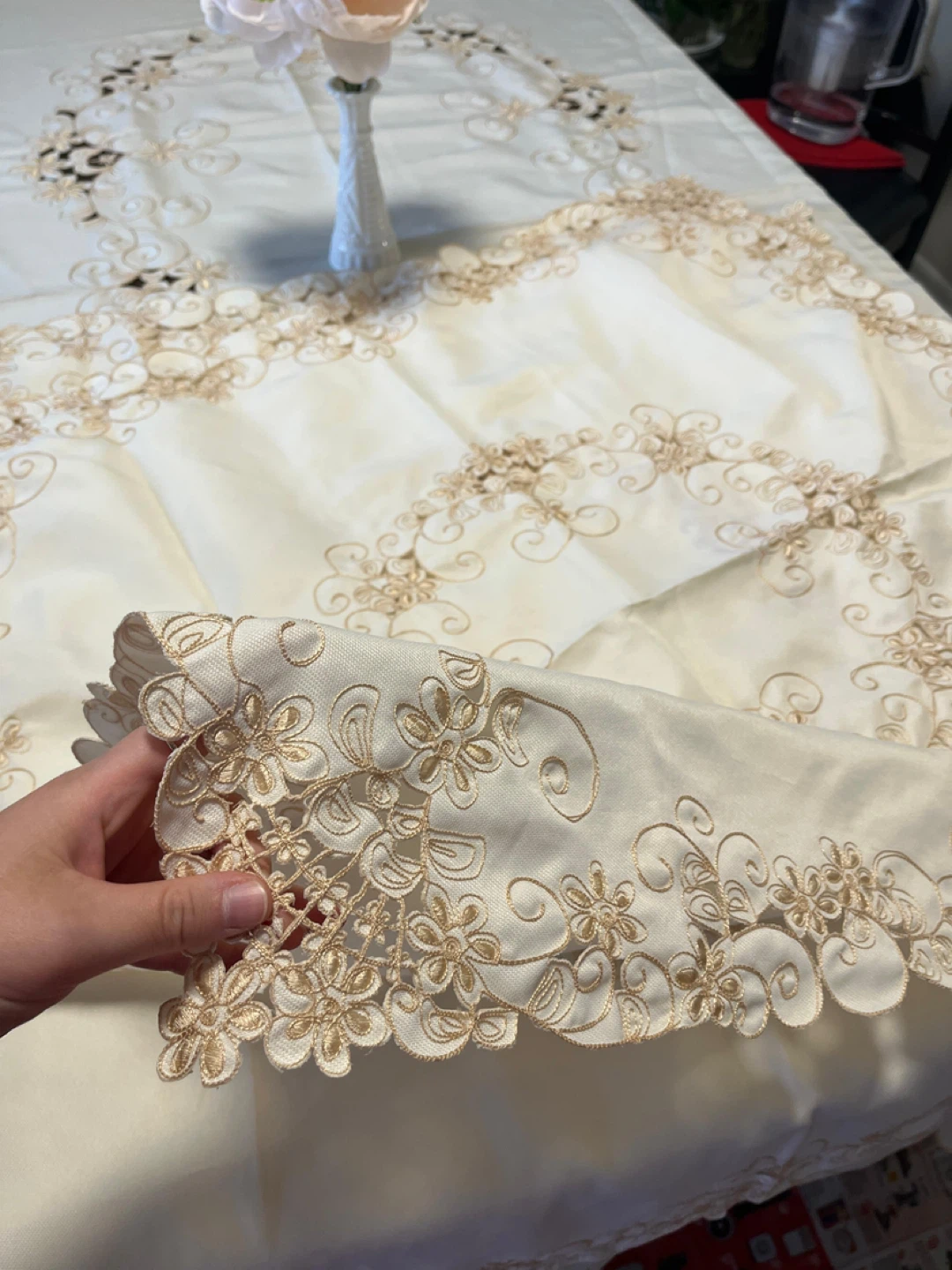 Lacey 8-seat Dinner Tablecloth and Sidetable Set - photo 5