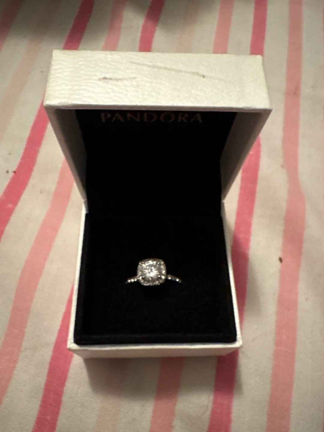 Pandora Ring halo size 6