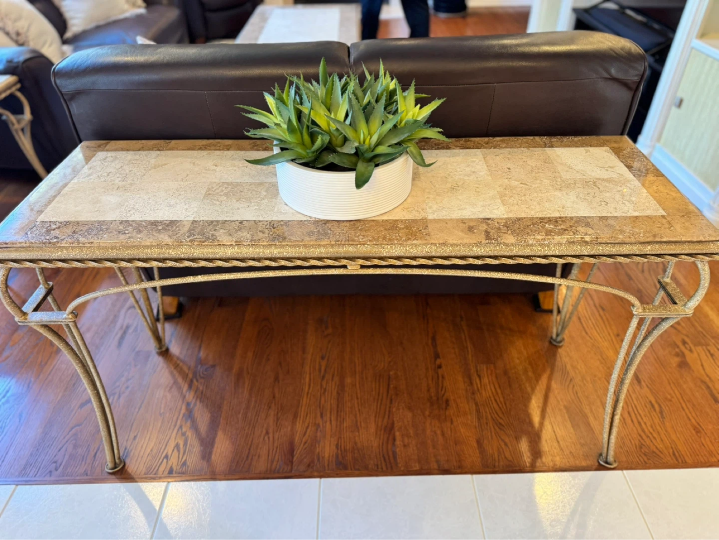 3 piece set Ornate Gold Metal sofa, end & Coffee Table  SET - photo 5