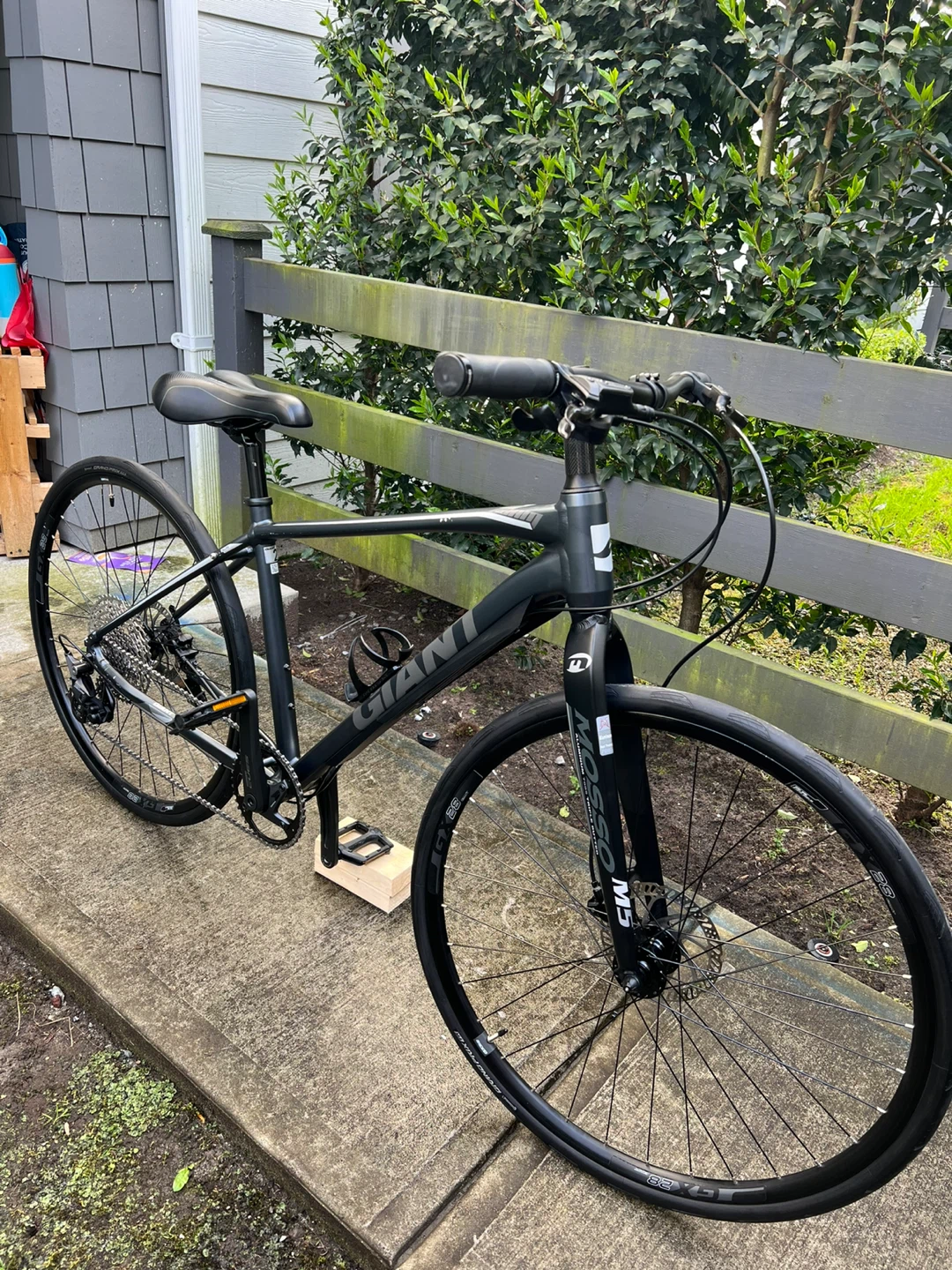 Giant roam 2 disc Size medium / commuter bike - photo 3