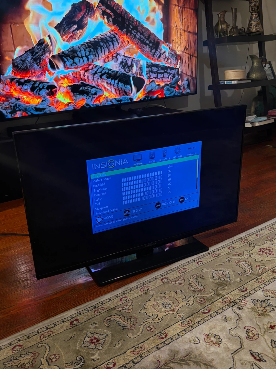 Insignia 32" LED TV