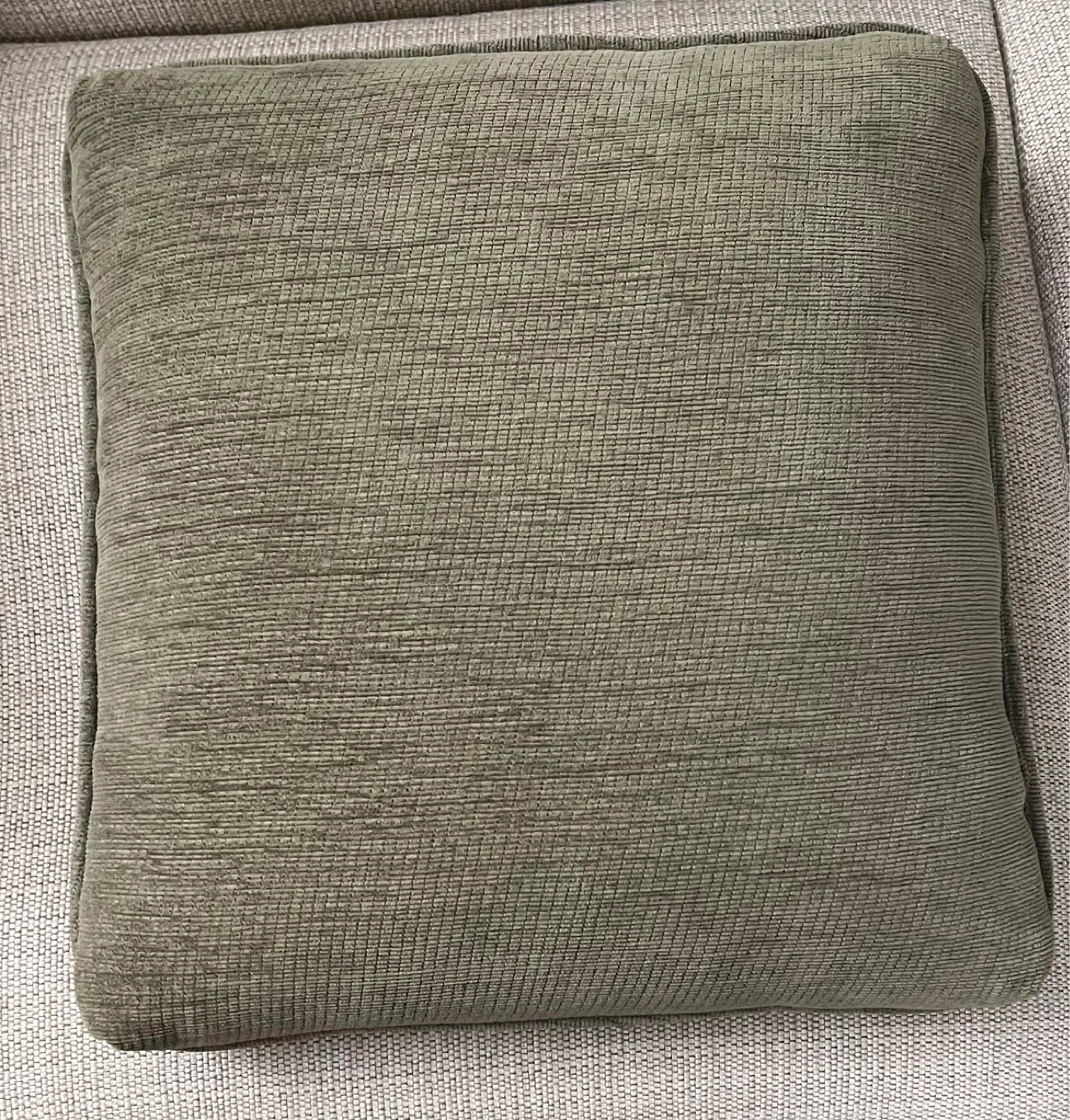 🌱 Two Square Decorative Throw Pillows (Cushions) - Olive Green - photo 2