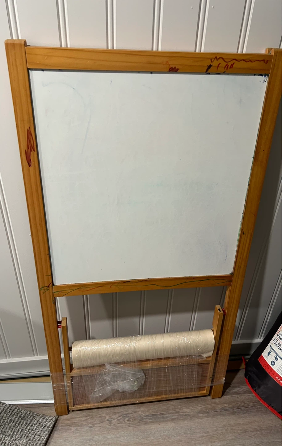 Double-Sided Easel with Paper Roll Holder - photo 2