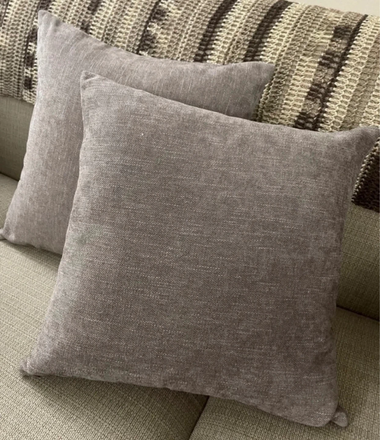 🌱 Two Large Square Decorative Throw Pillows (Cushions) - Grey - photo 2
