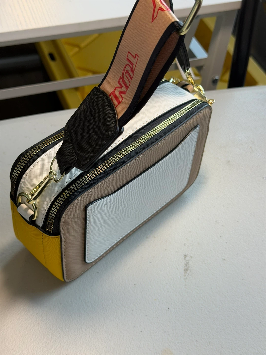 The Marc Jacobs x Looney Tunes "That's All Folks!" Camera Bag - photo 5