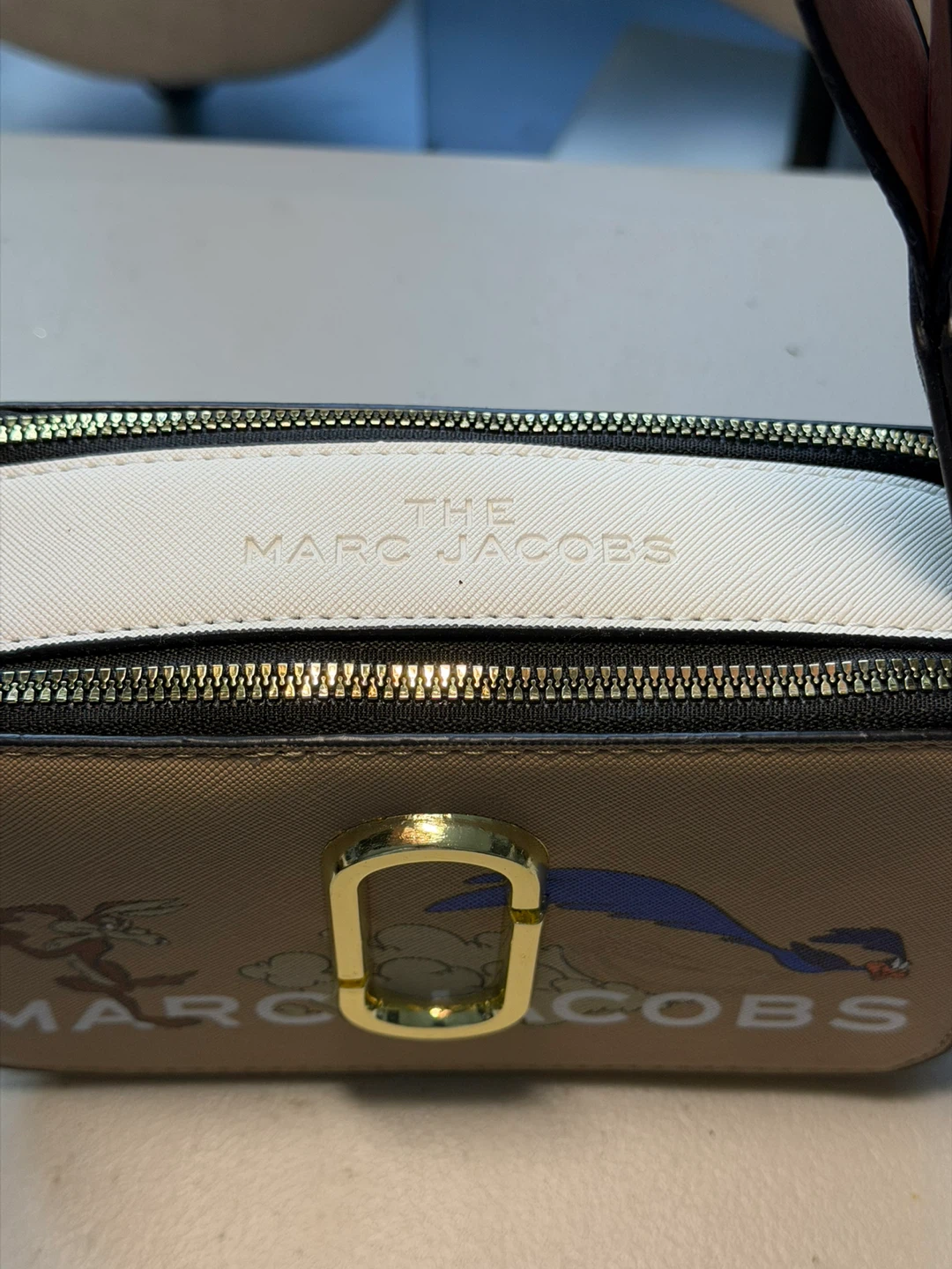 The Marc Jacobs x Looney Tunes "That's All Folks!" Camera Bag - photo 2