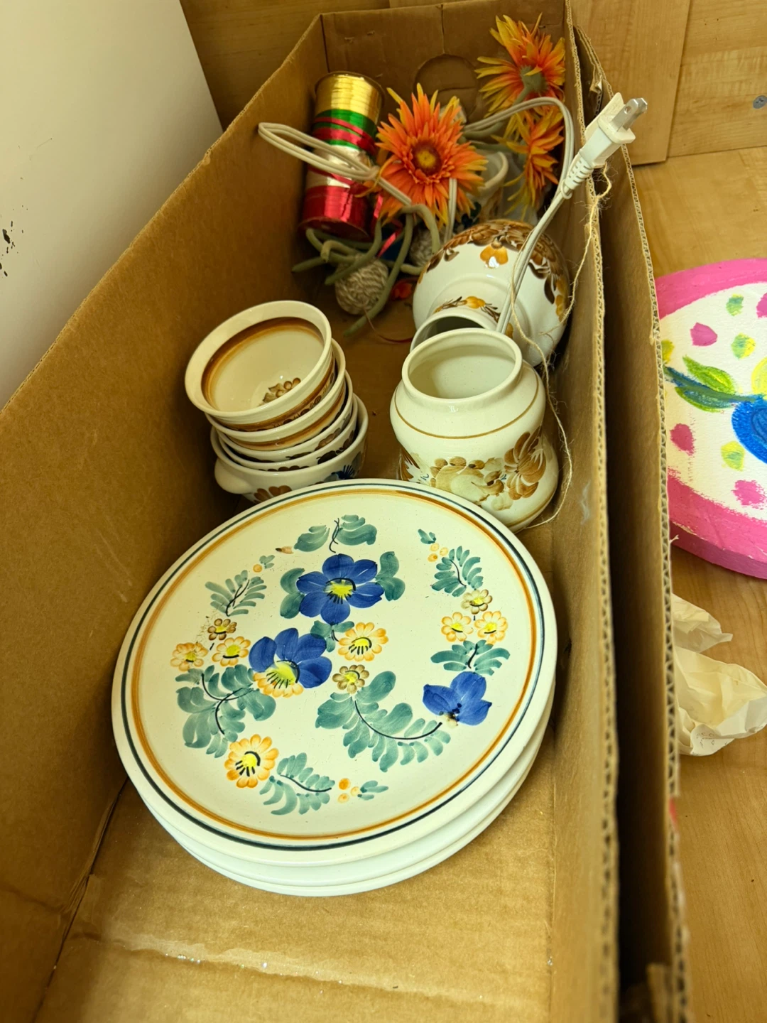 Floral Plate and Ceramic Set with Decorative Accents