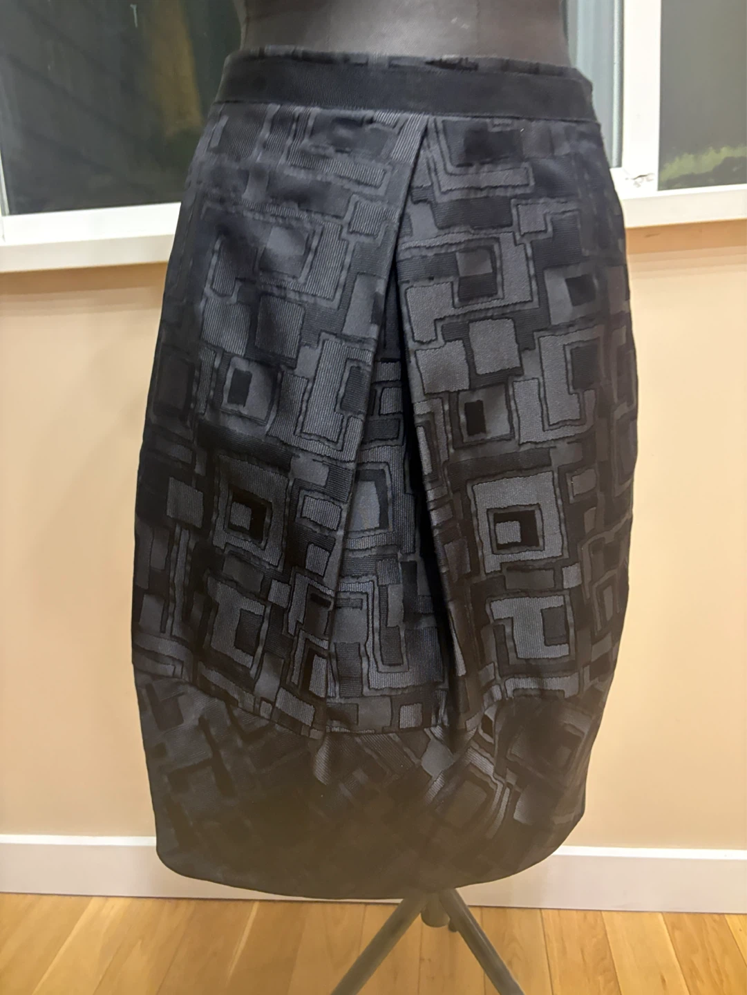 Black Geometric Pattern Skirt