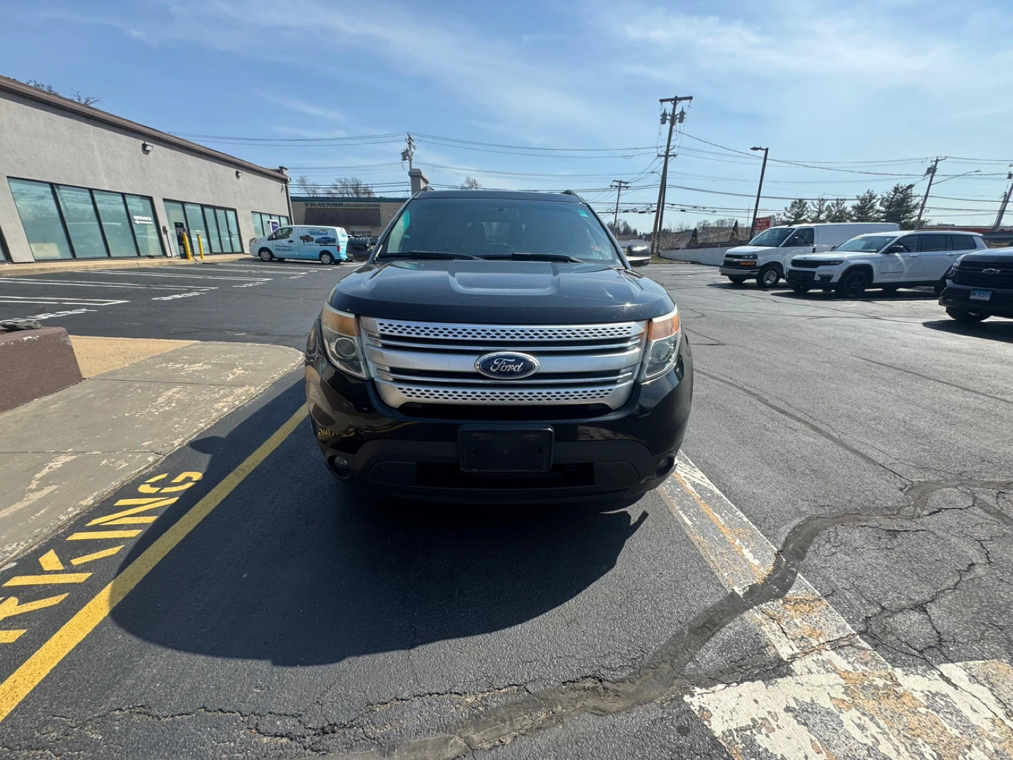Black Ford Explorer XLT SUV