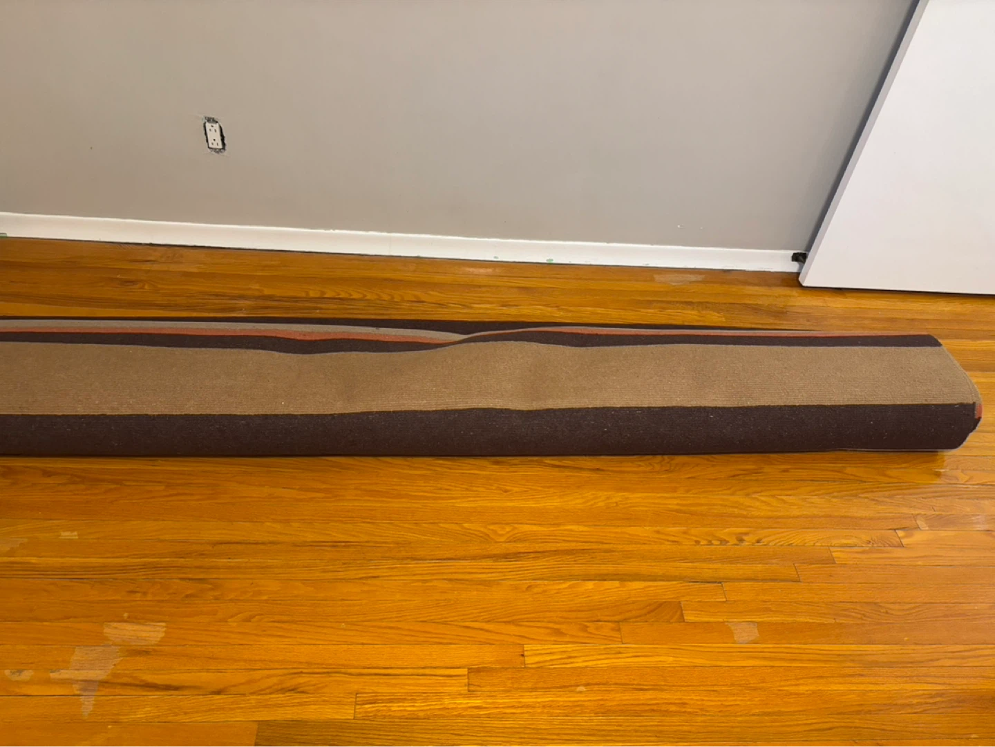 Striped Area Rug - photo 4