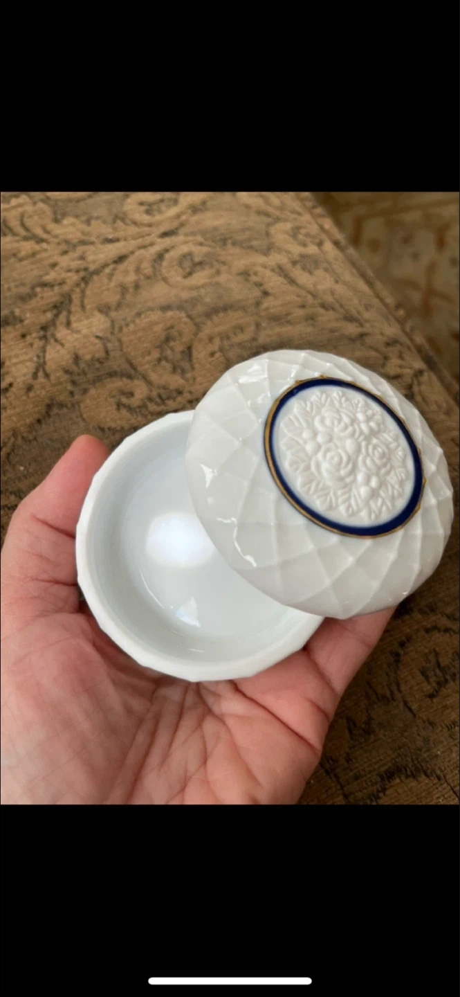 New in Box Porcelain Trinket Dish