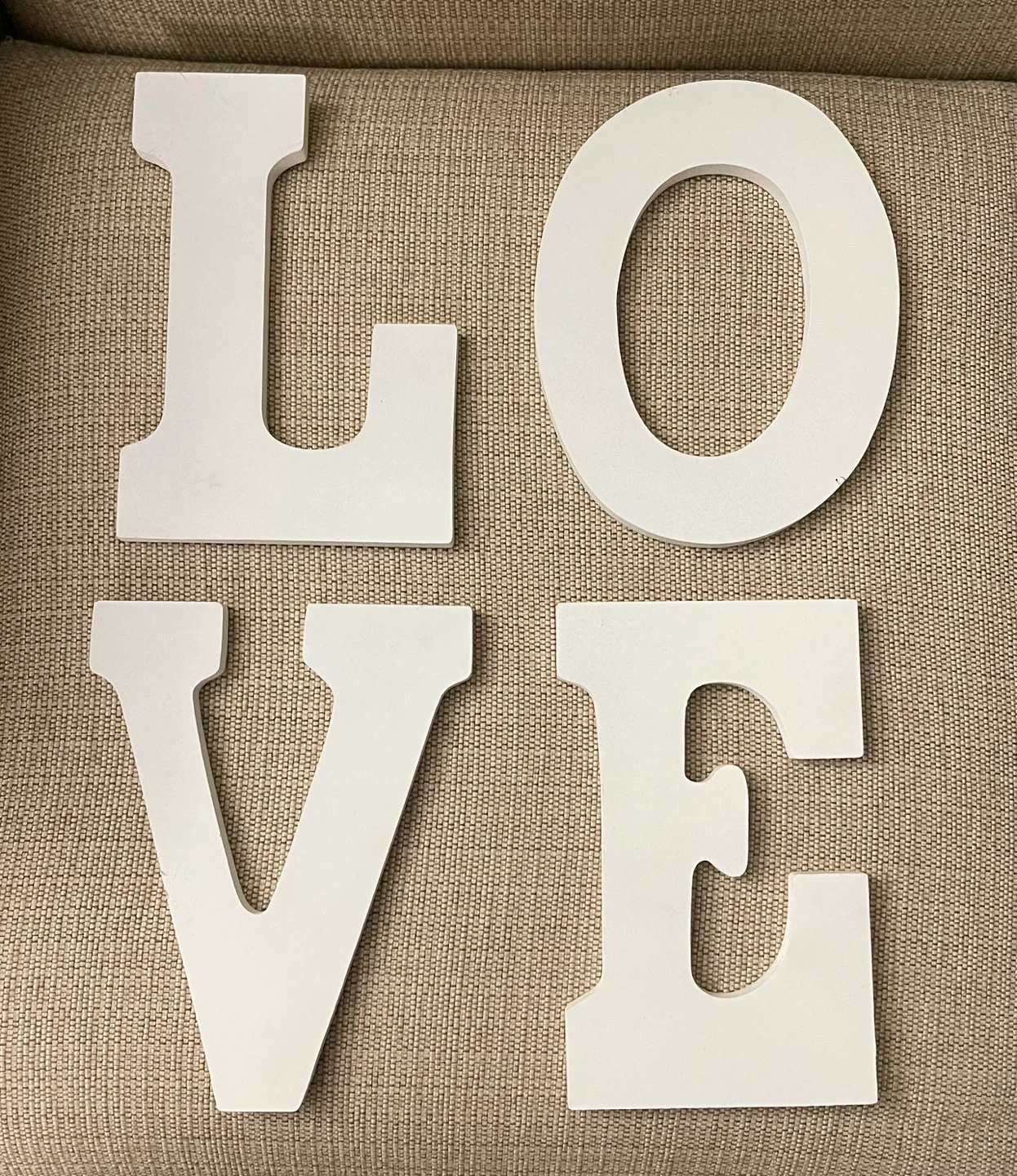 🌱 New Set of Four White Wooden "LOVE" Letters Wall Decor