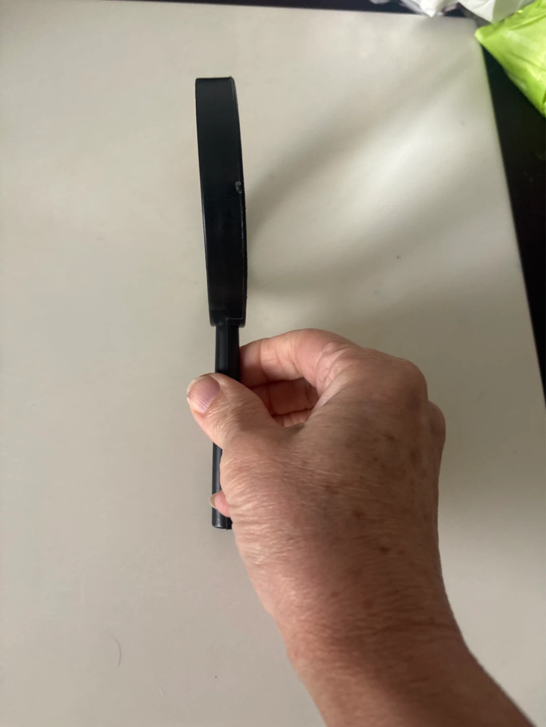 Black Magnifying Glass - photo 4