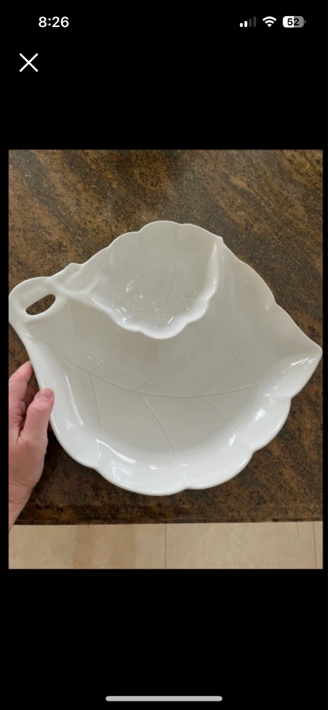 White Leaf-Shaped Chip and Dip Platter