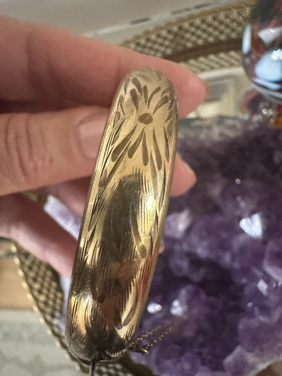 Vintage Gold Tone Engraved Bangle Bracelet - photo 4