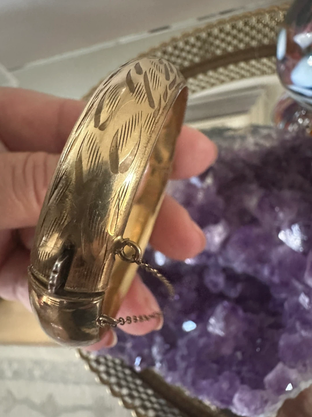 Vintage Gold Tone Engraved Bangle Bracelet - photo 3