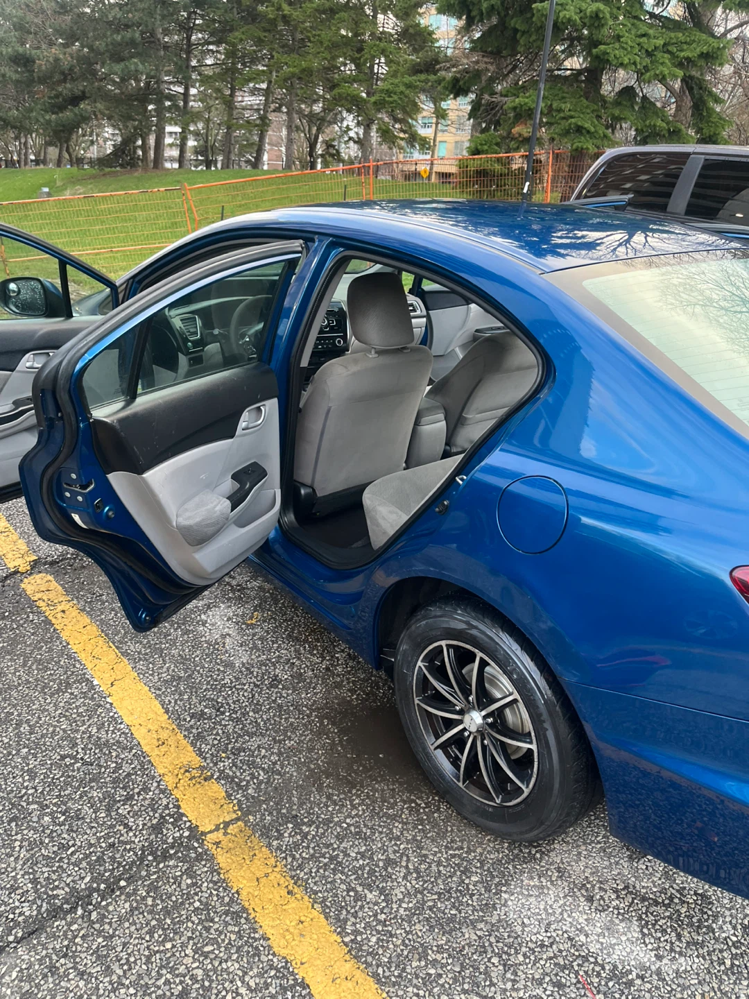 Blue Honda Civic Sedan - photo 5