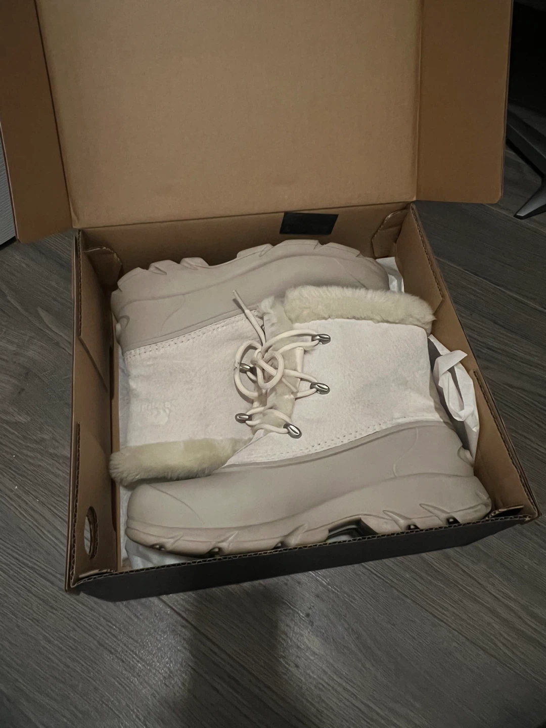 Sorel Women's Winter Boots Size 7 (BNIB)