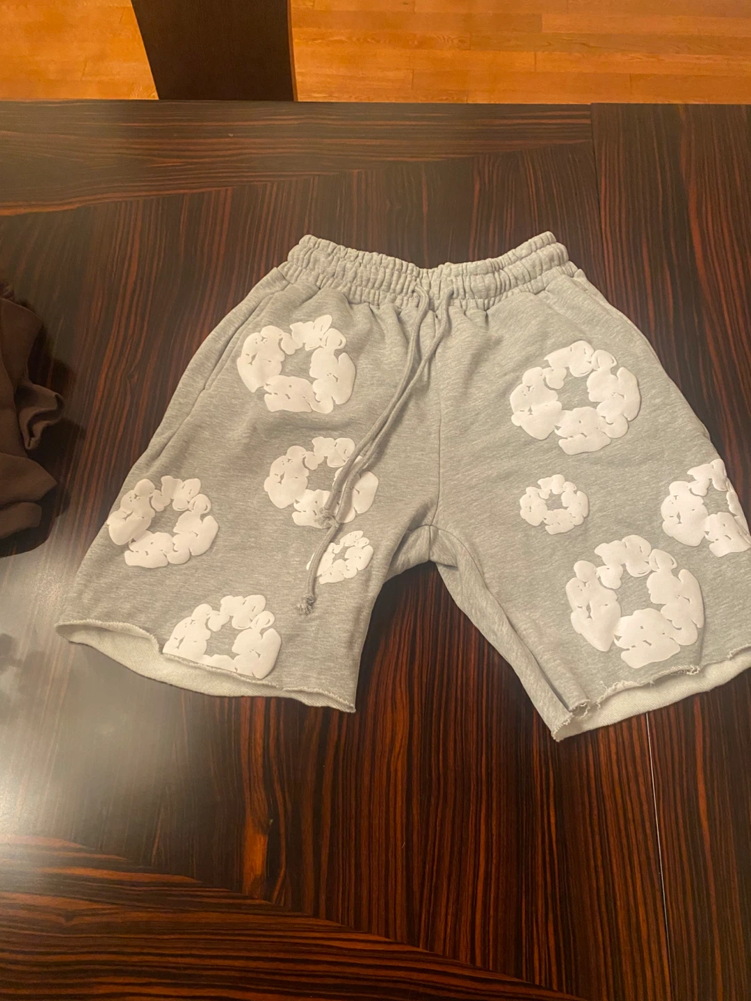 Denim tears Grey Cloud Print Sweat Shorts - photo 2
