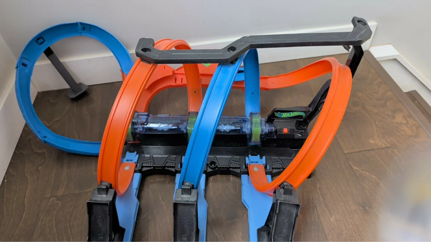 Hot Wheels Triple Loop Race Track Set