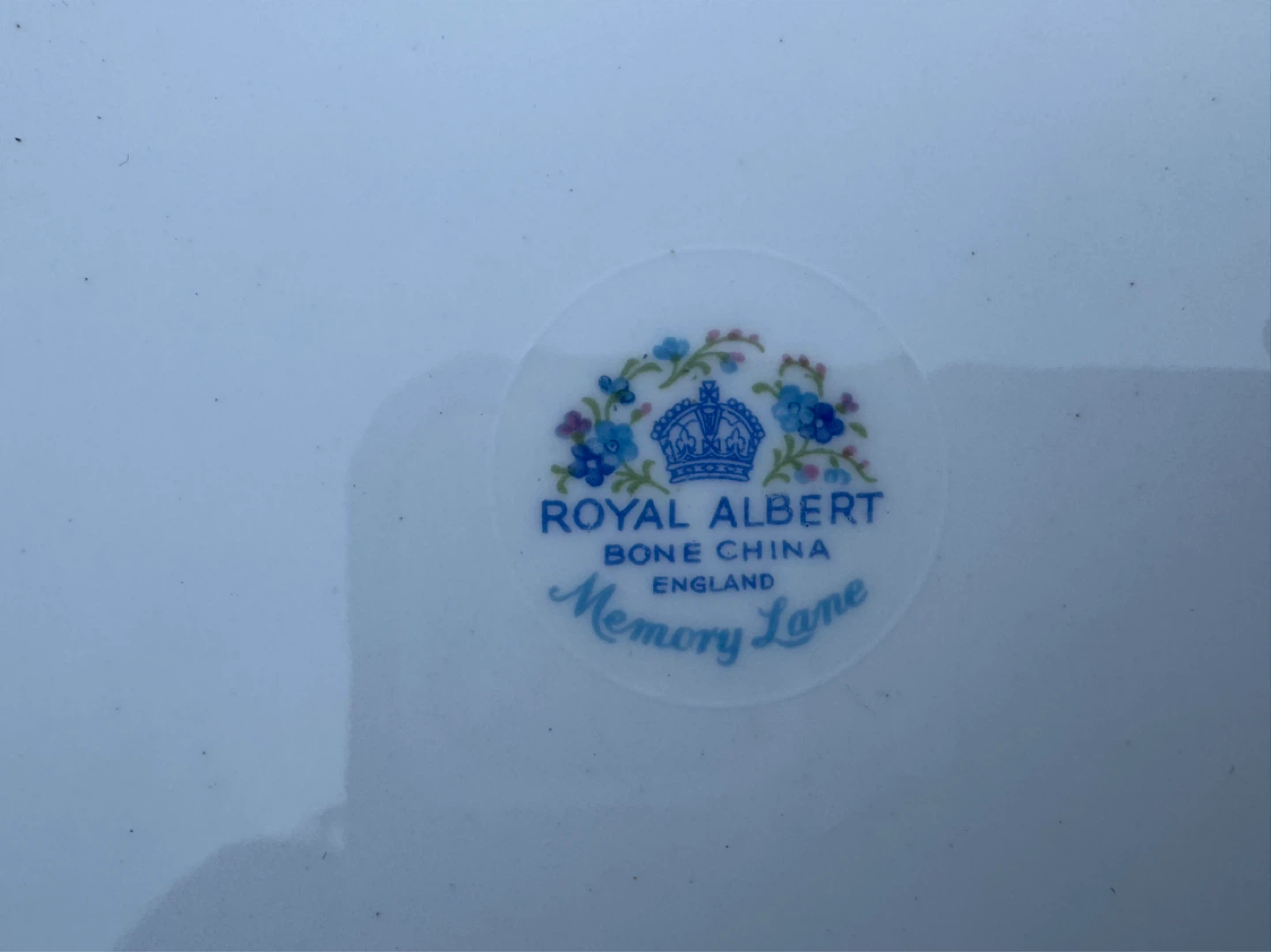 Wedgewood & Royal Albert Plates - photo 4