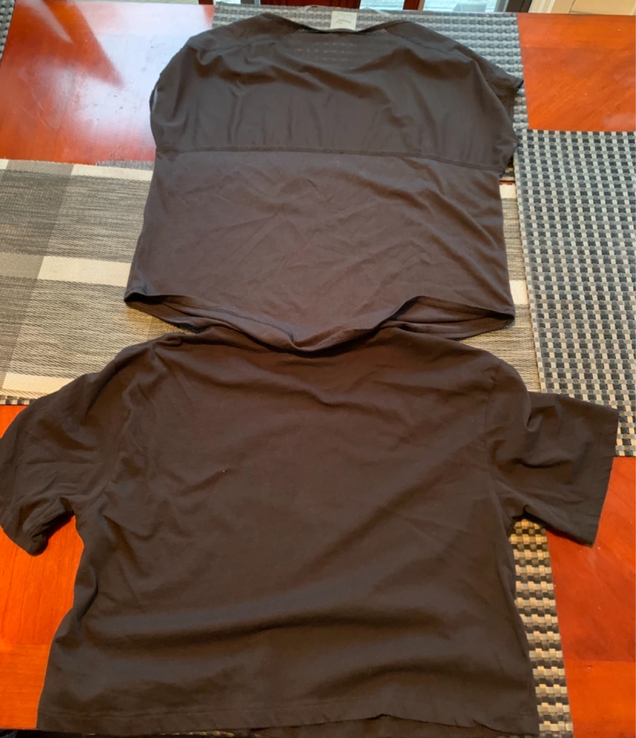 2 Women Shirts (Blouse / CroppedTop) for $11 - photo 2
