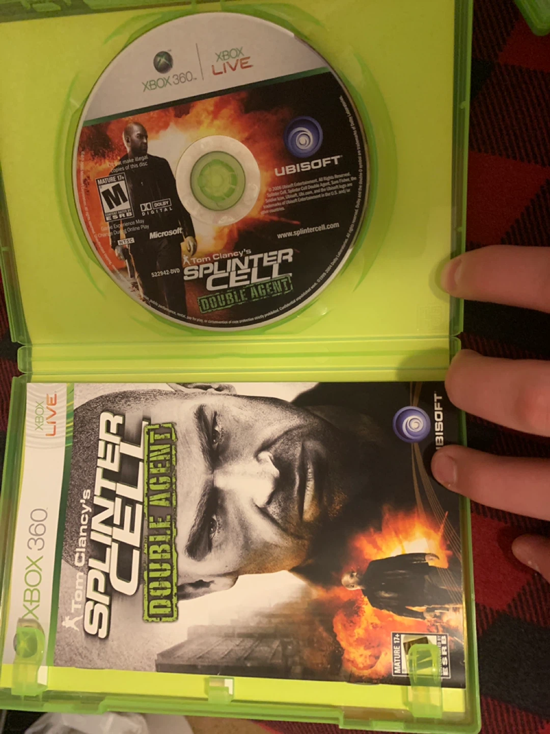 Tom Clancy's Splinter Cell Double Agent Xbox 360 Game - photo 3