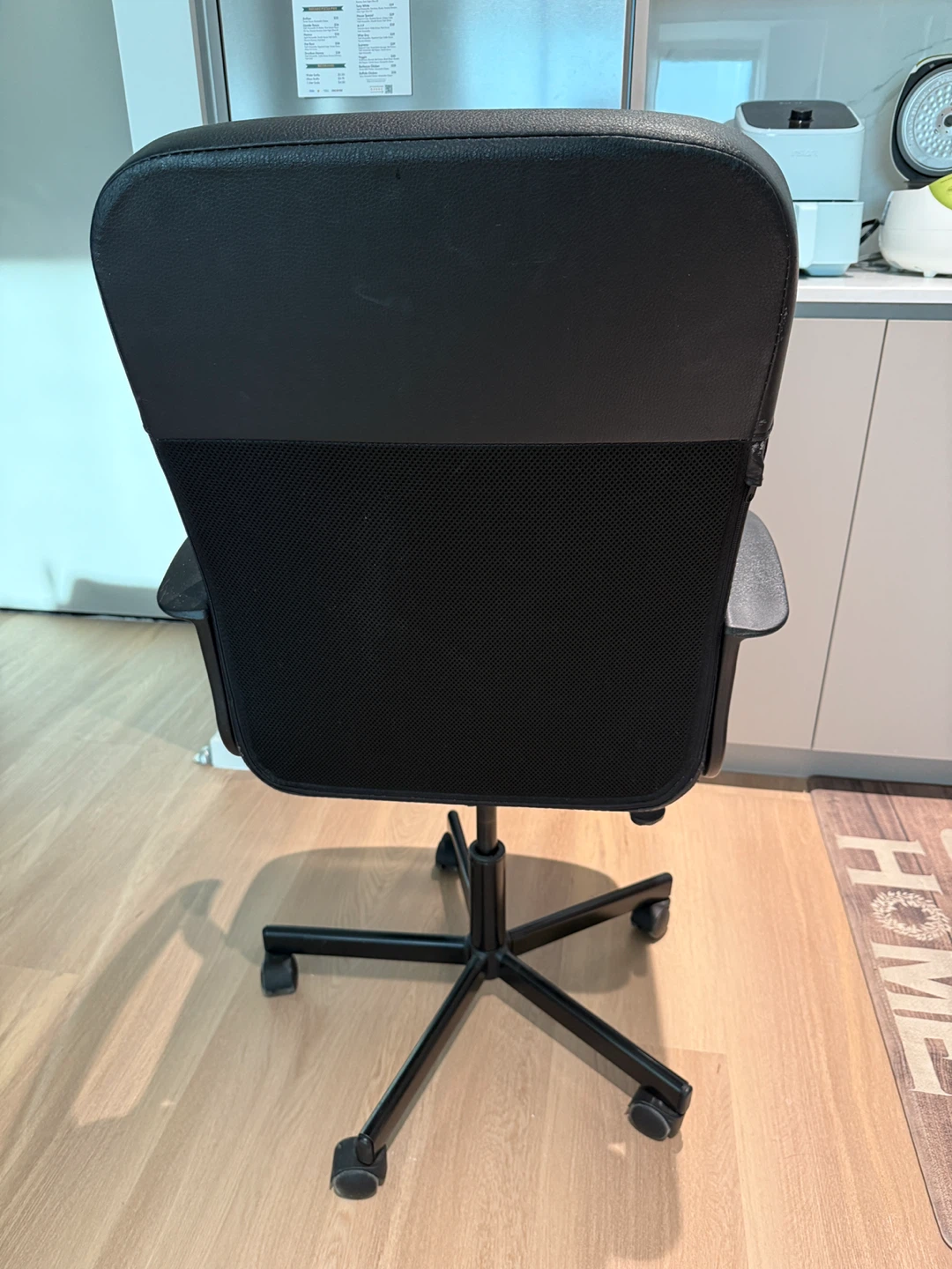 Black Office Chair - photo 2