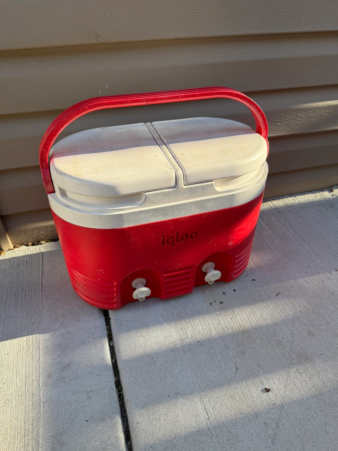 Igloo Dual Spout Water Cooler Jug - photo 2