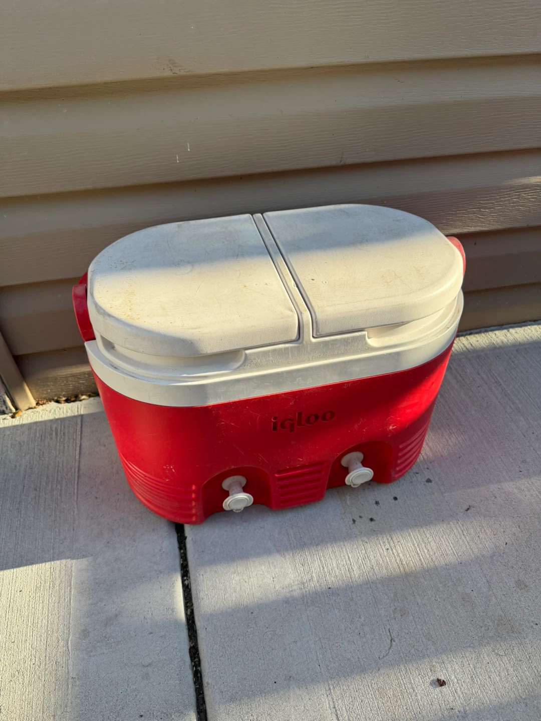 Igloo Dual Spout Water Cooler Jug