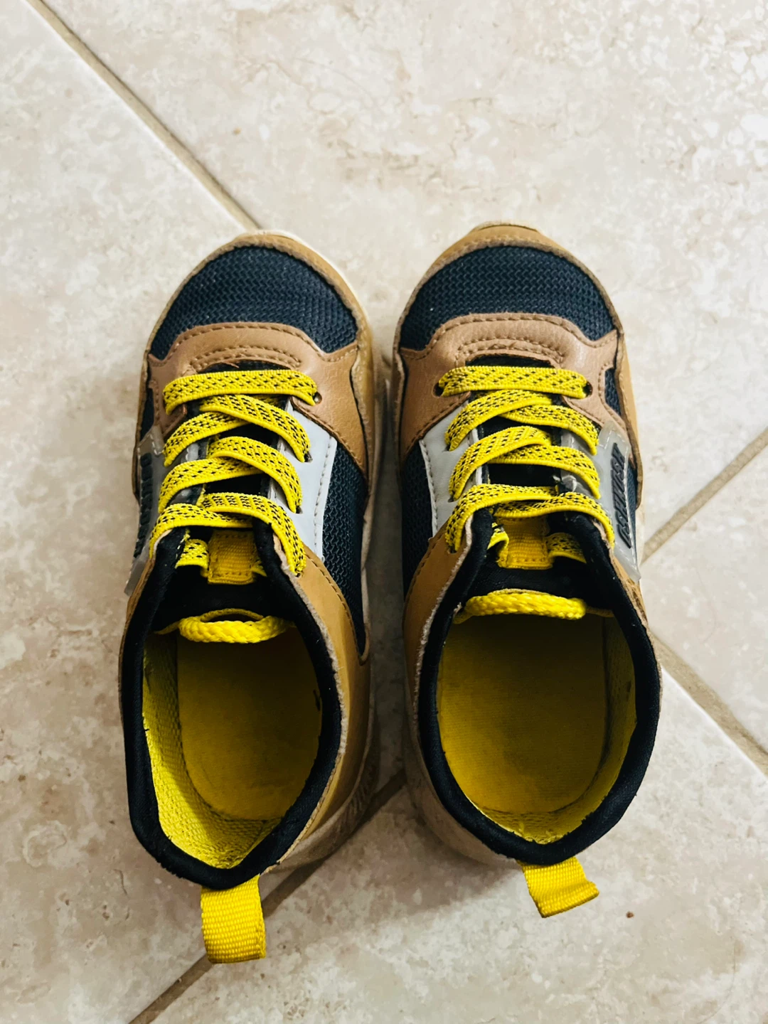 carters sneakers(size-14.6cm)