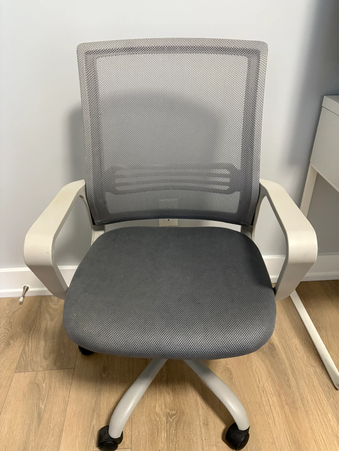 Grey Ergonomic Office Chair - photo 2