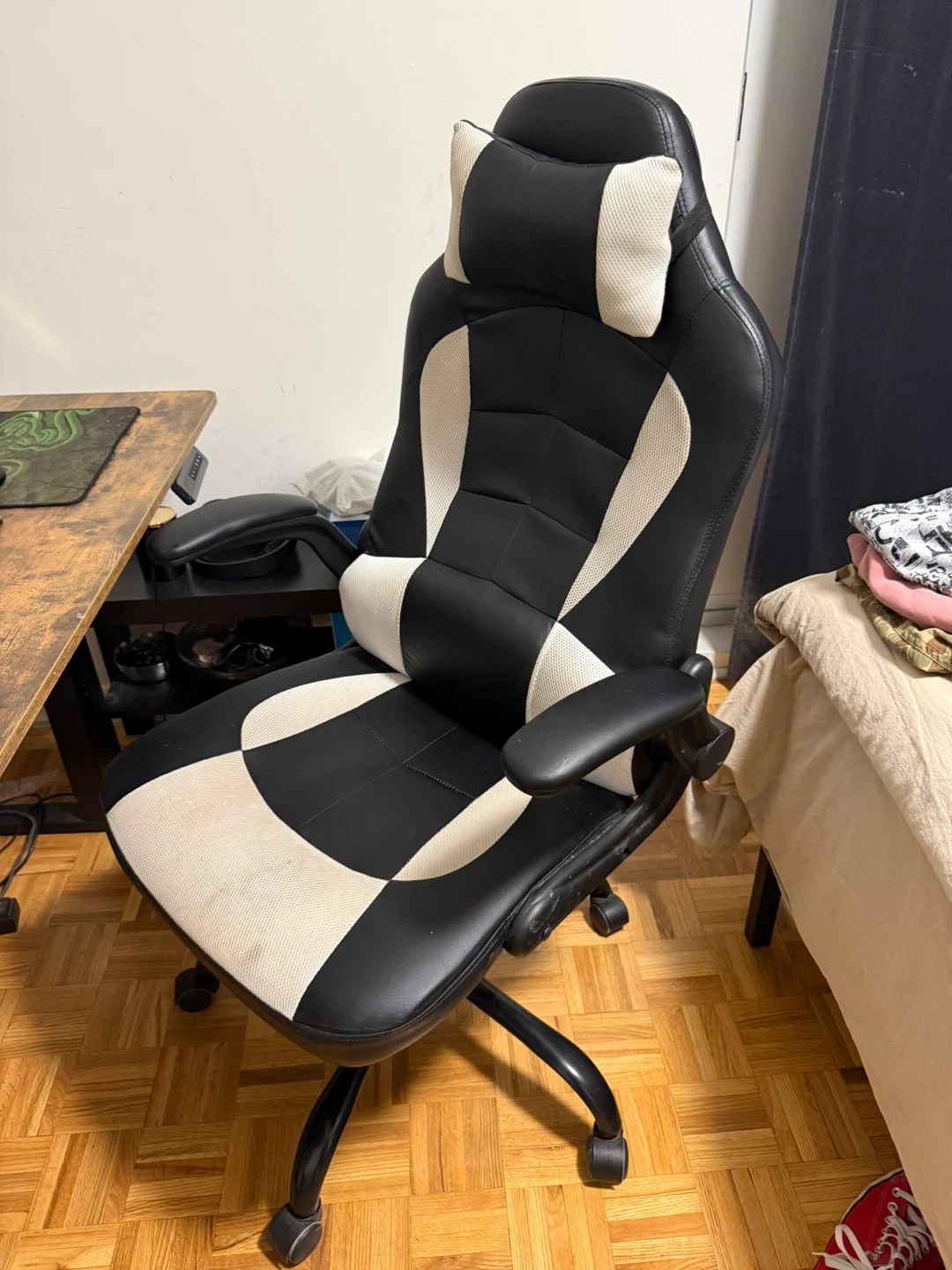 Black and White Gaming Chair