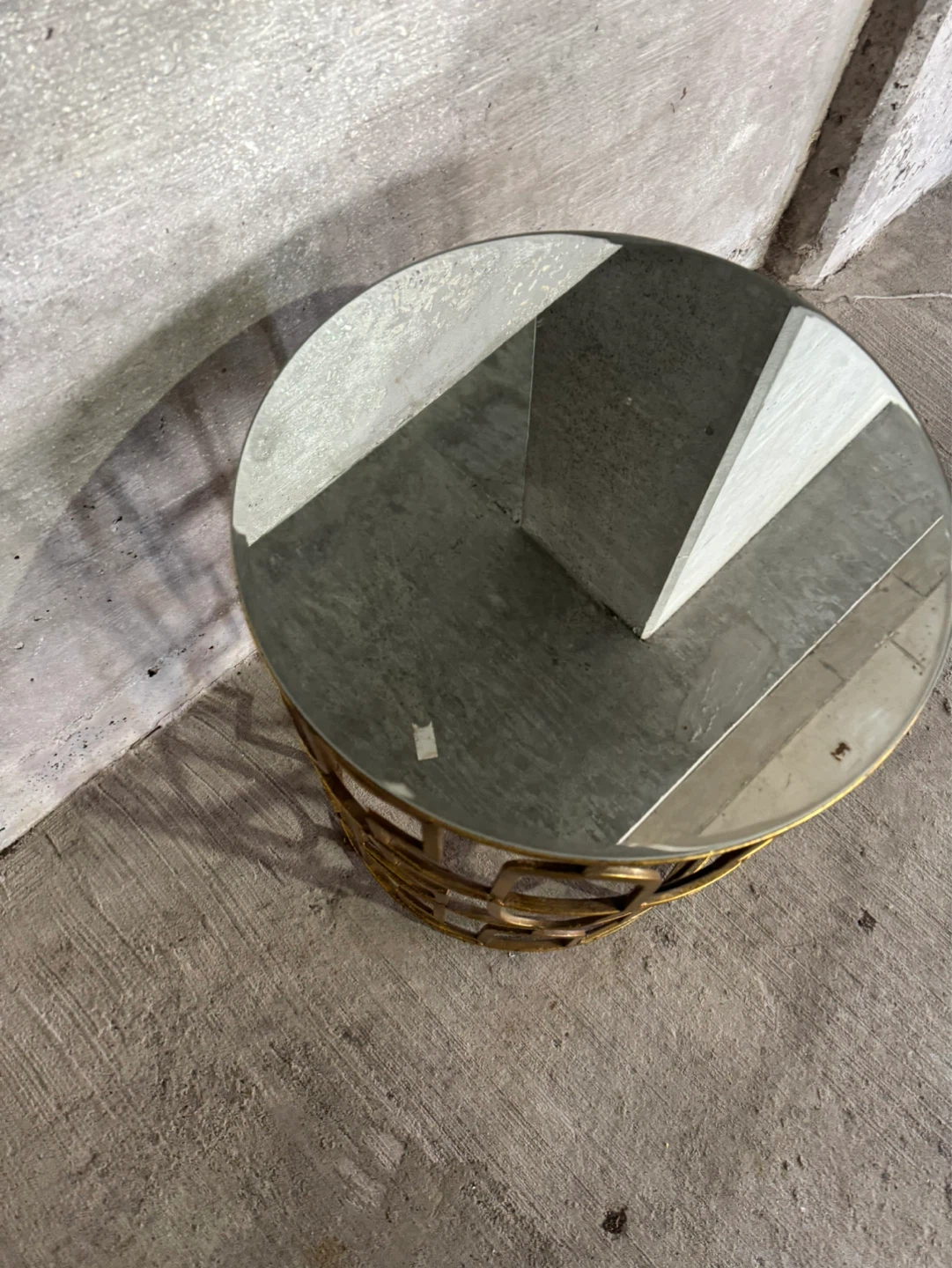 Gold Metal Round Side Table with Mirrored Top - photo 4