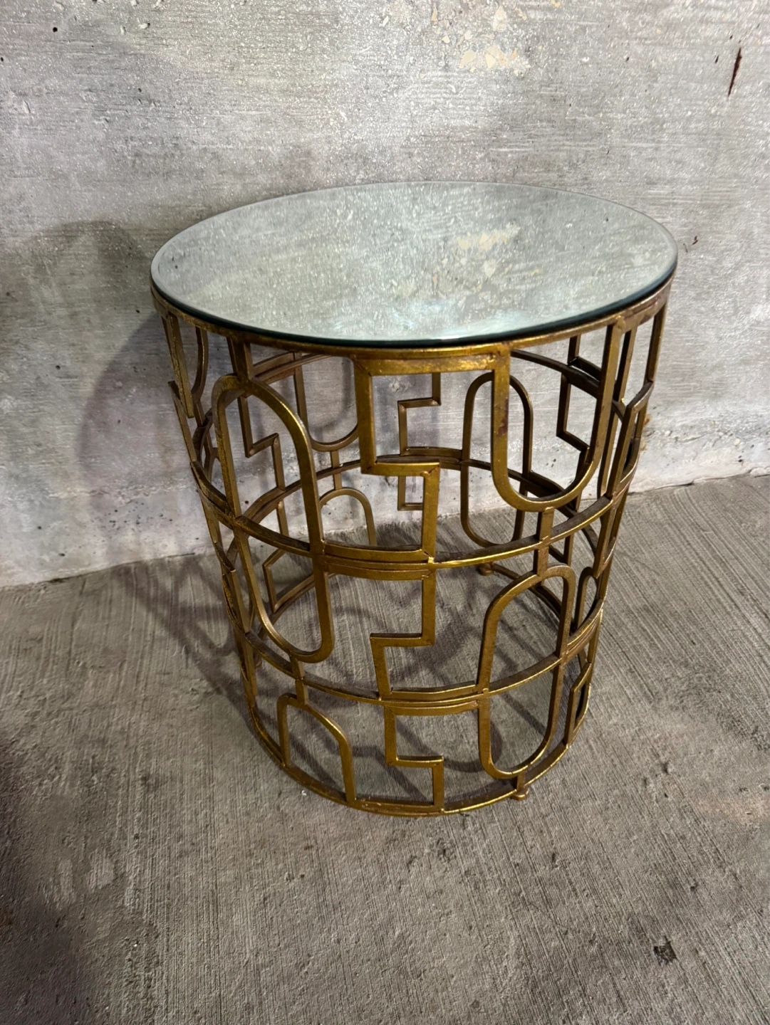 Gold Metal Round Side Table with Mirrored Top - photo 5