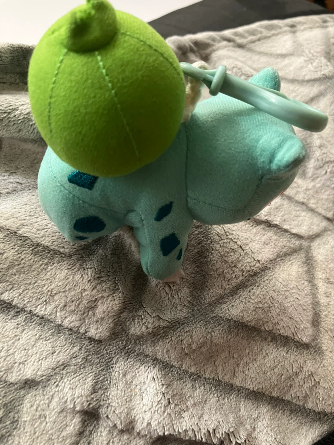 2017 Tomy Bulbasaur Plush Toy Backpack Clip Key Chain 3” - photo 4