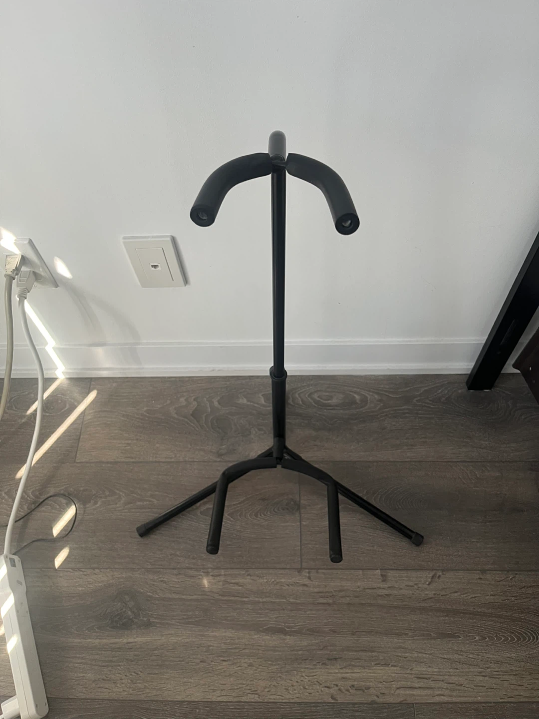 Guitar Stand (adjustable) - photo 2