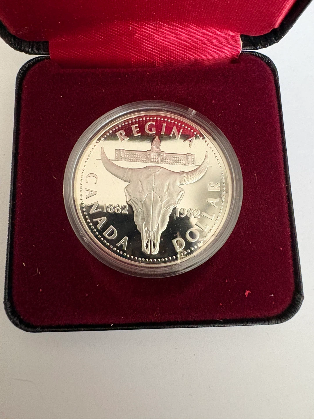1982 Canada Dollar Coin 100th Anniversary of Regina - photo 4