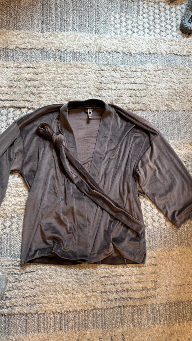 Skims Velour Pajama top/robe