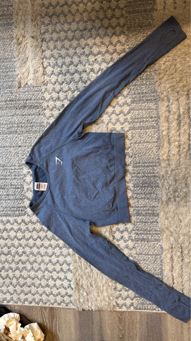 Gym shark tops