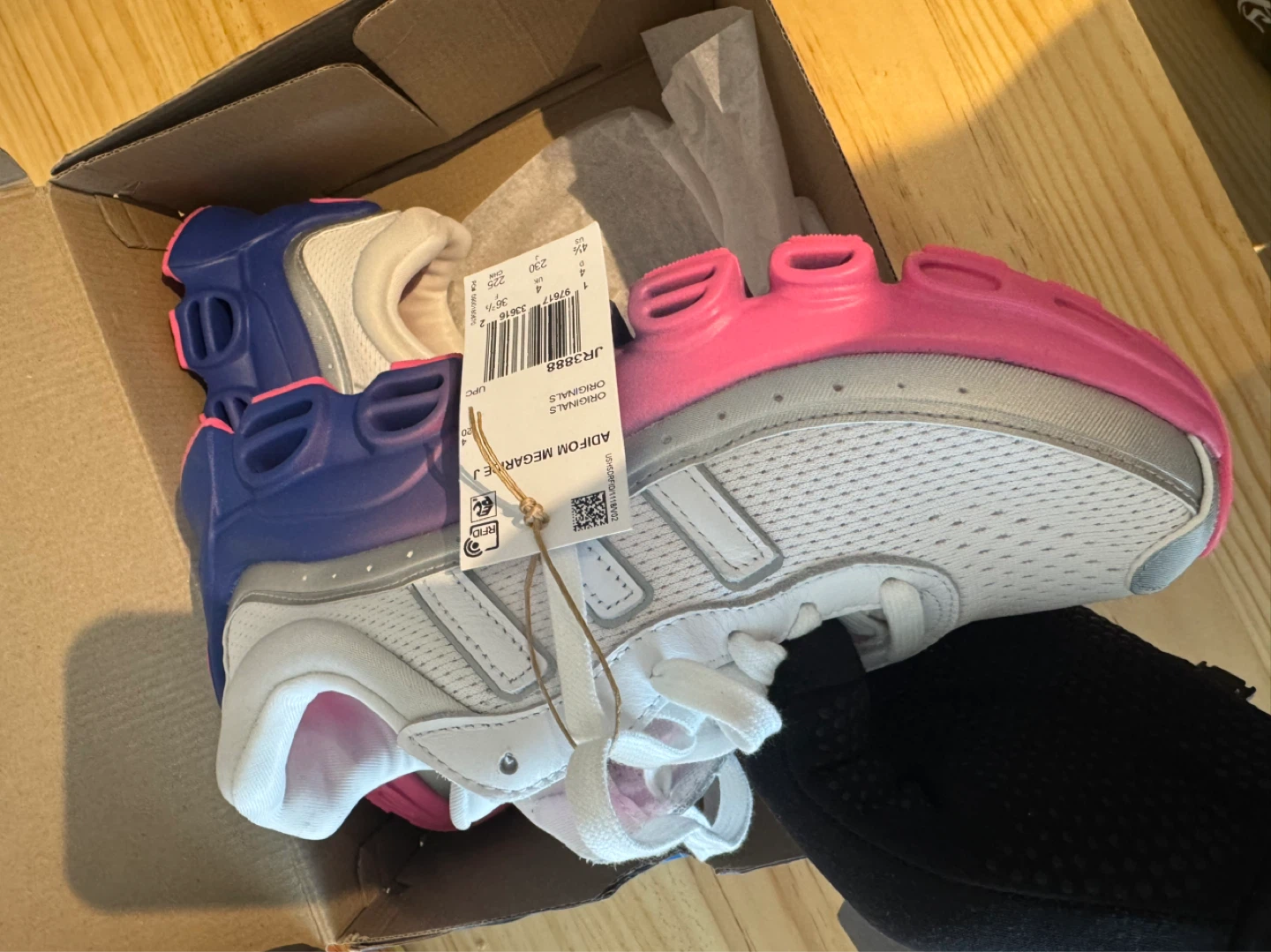 Adidas Adifom Megaride J Kids Shoes Size 4.5 - photo 2
