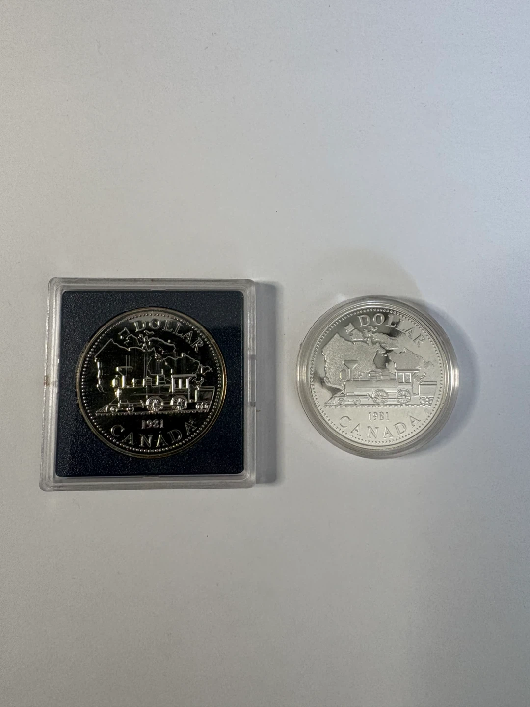 1981 Canada Dollar Coin - Royal Canadian Mint - photo 2
