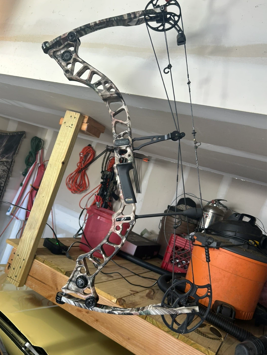Compound Bow - photo 2