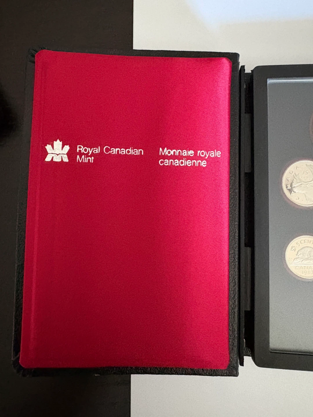 1983 Royal Canadian Mint Proof Coin Set - photo 4