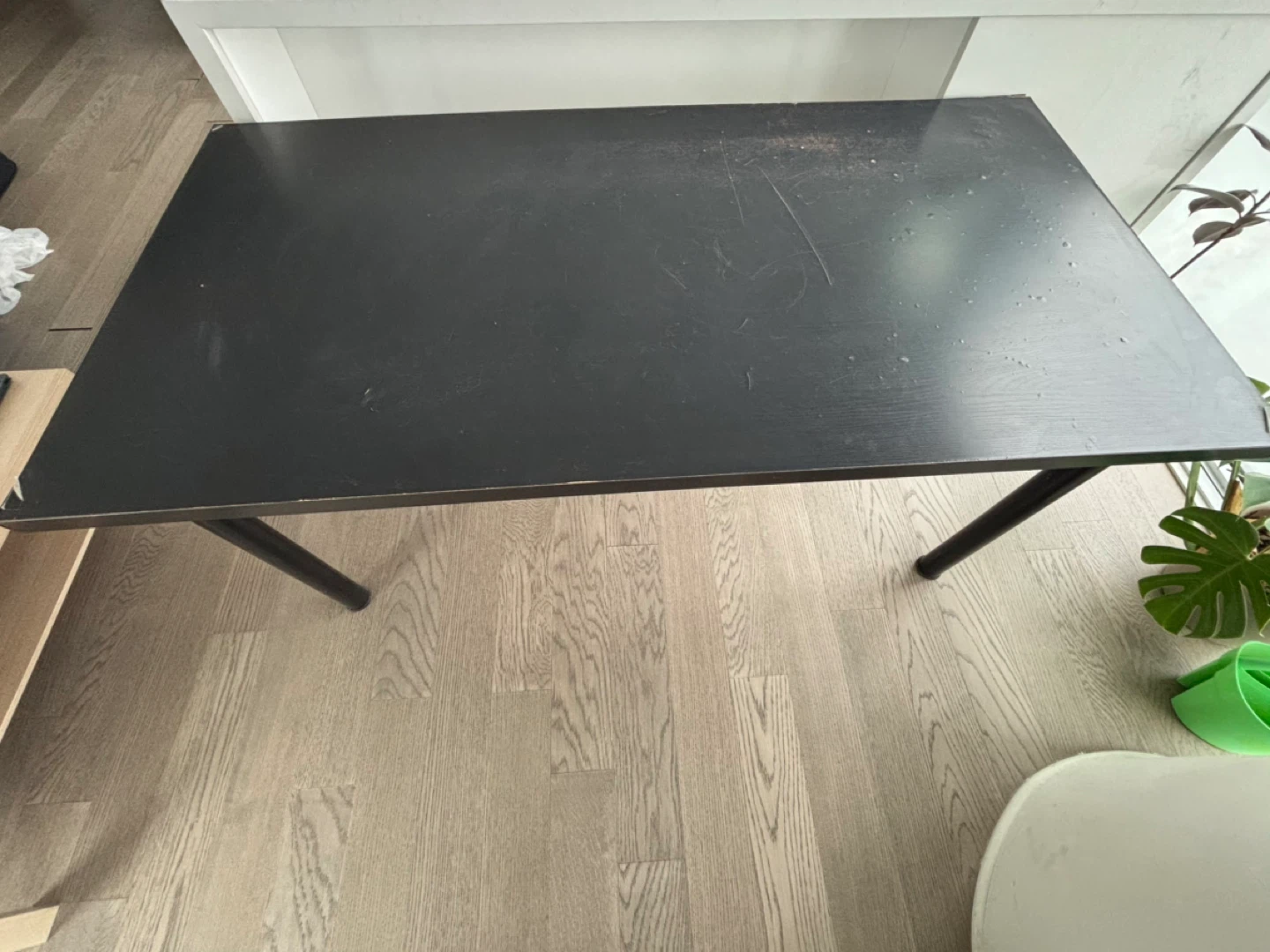 FREE Black table / desk