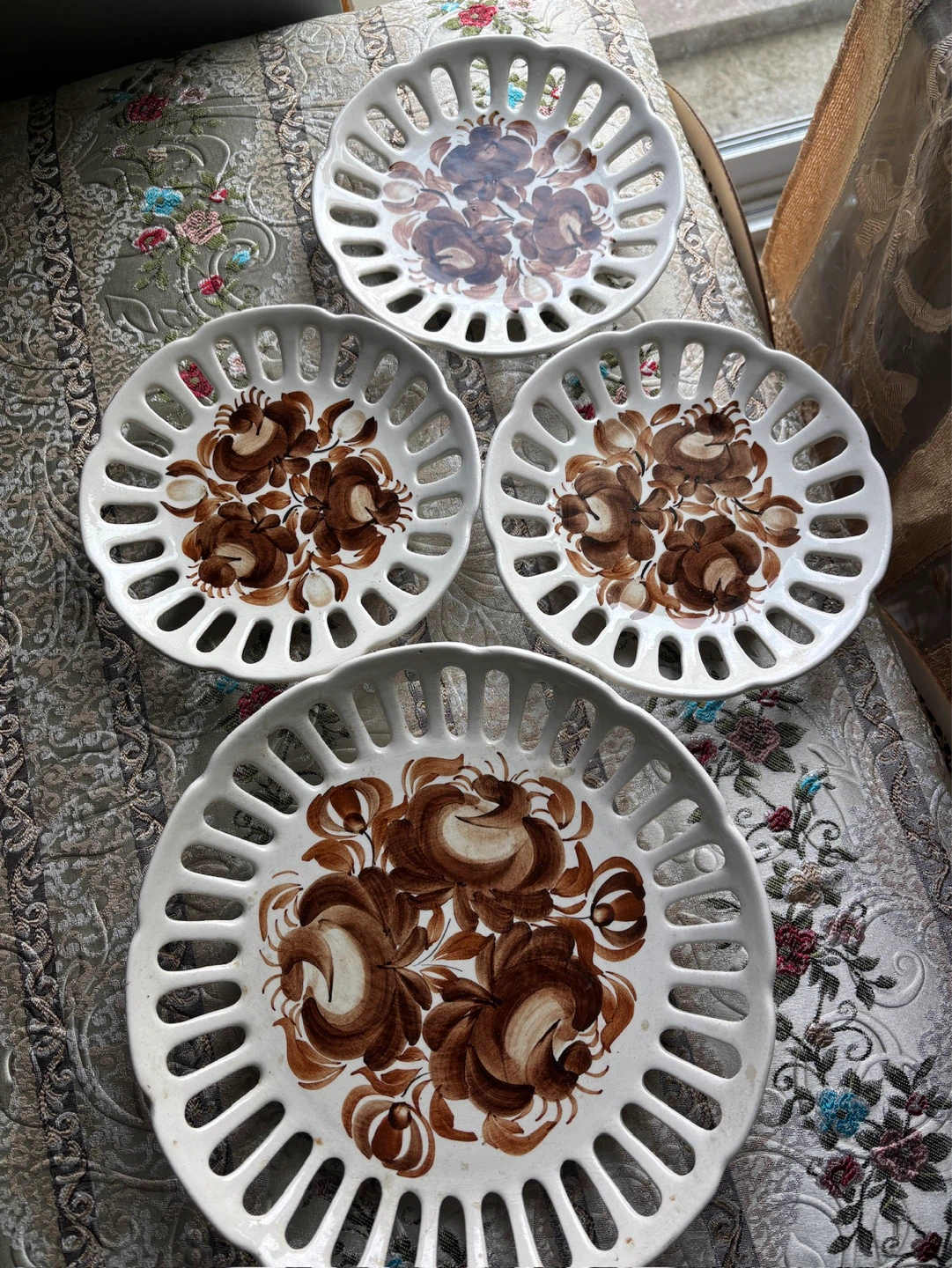 Set of 4 Kolo Decorative Plates