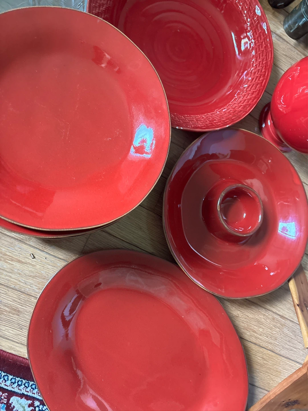 Crate & Barrel Red Dinnerware Set - 12 pcs - photo 2