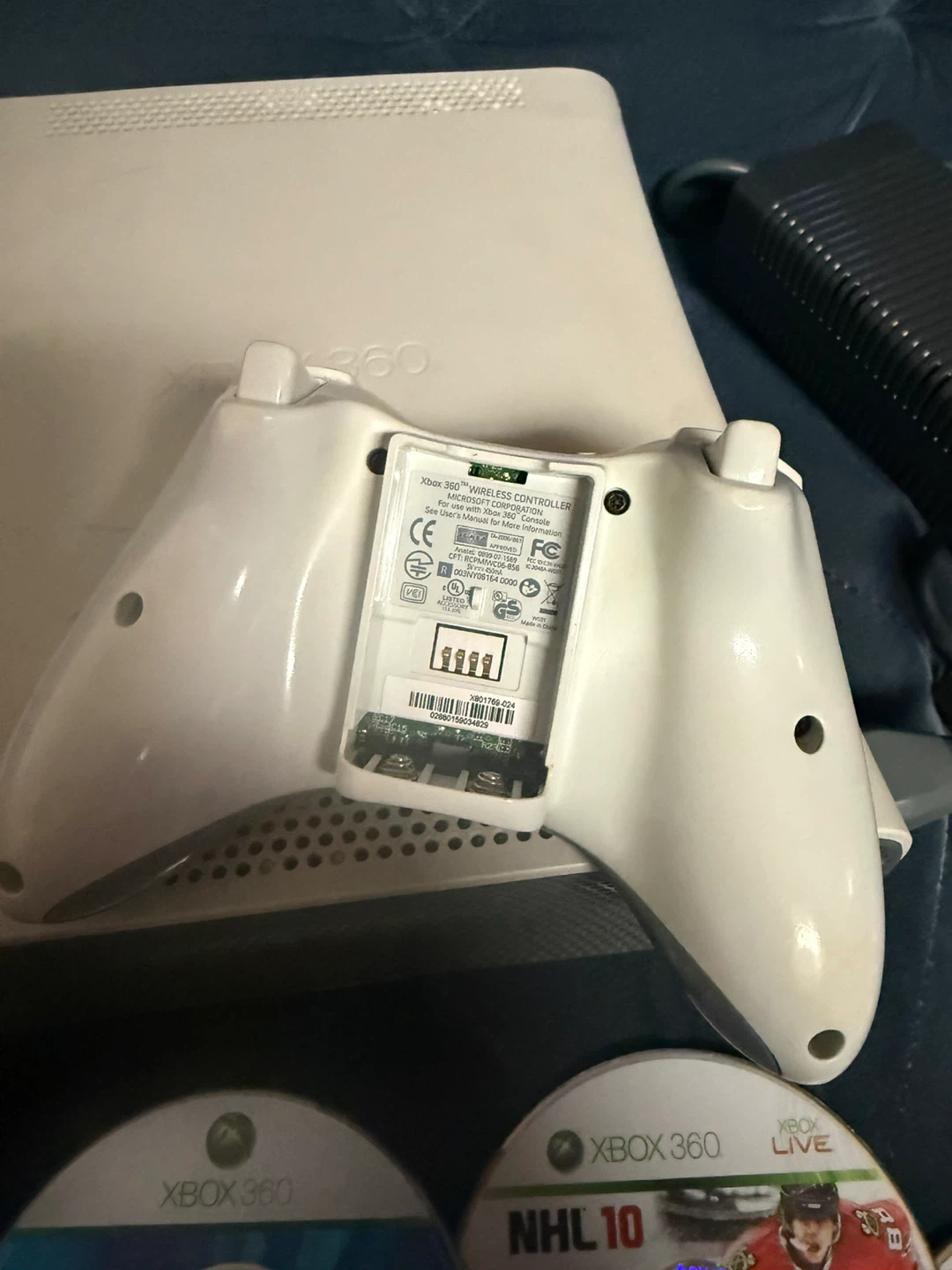 Xbox 360 for parts or fix - photo 4